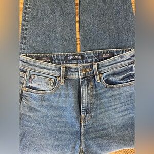 Vigoss Tapered Jean